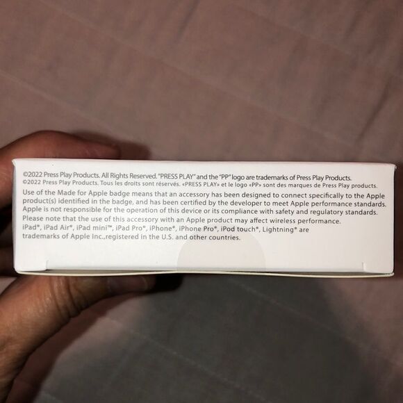 Press Play 4 FT Lightning Cable in White - Picture 4 of 9